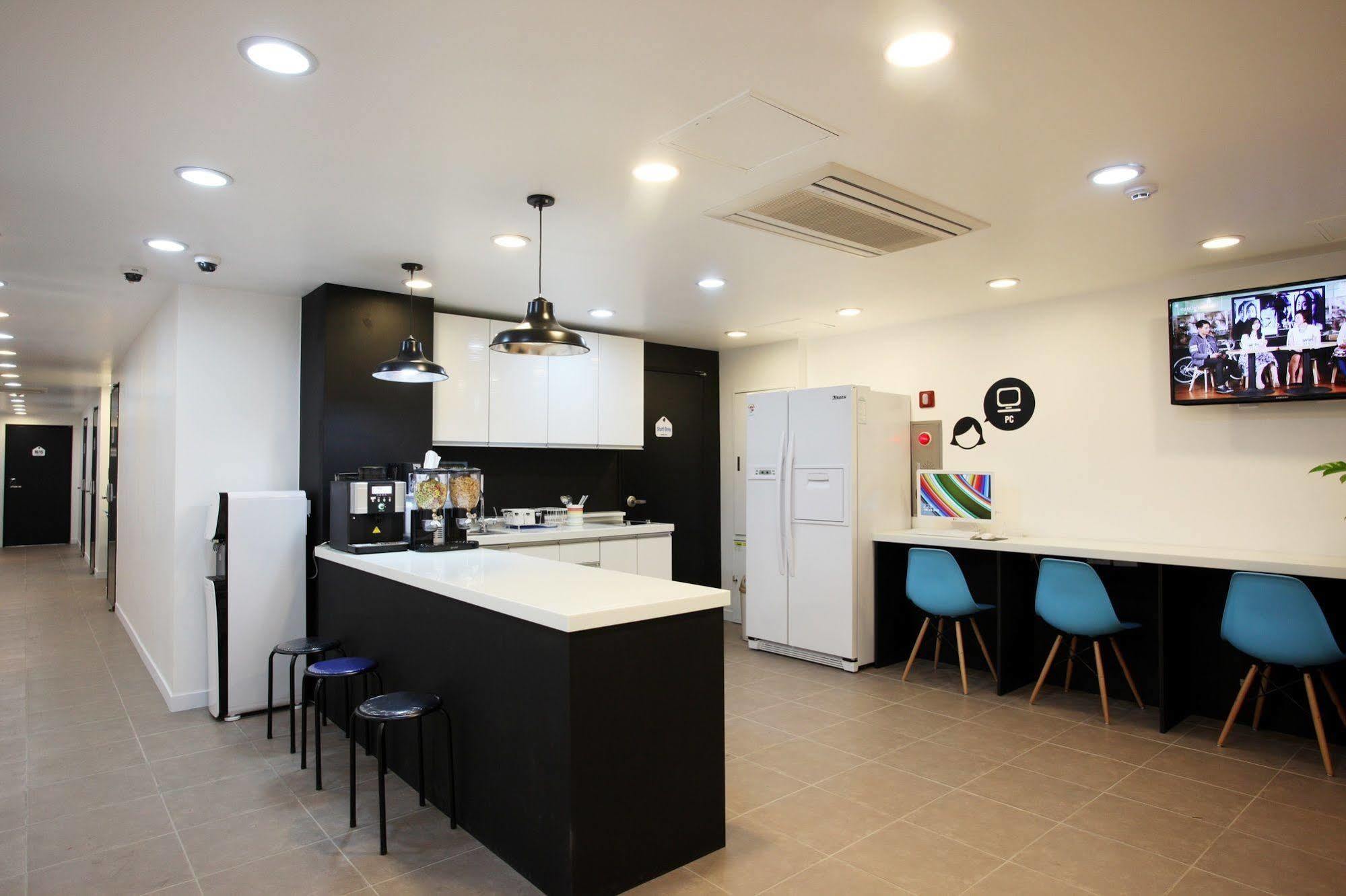 Ekonomy Myeongdong Hostel *