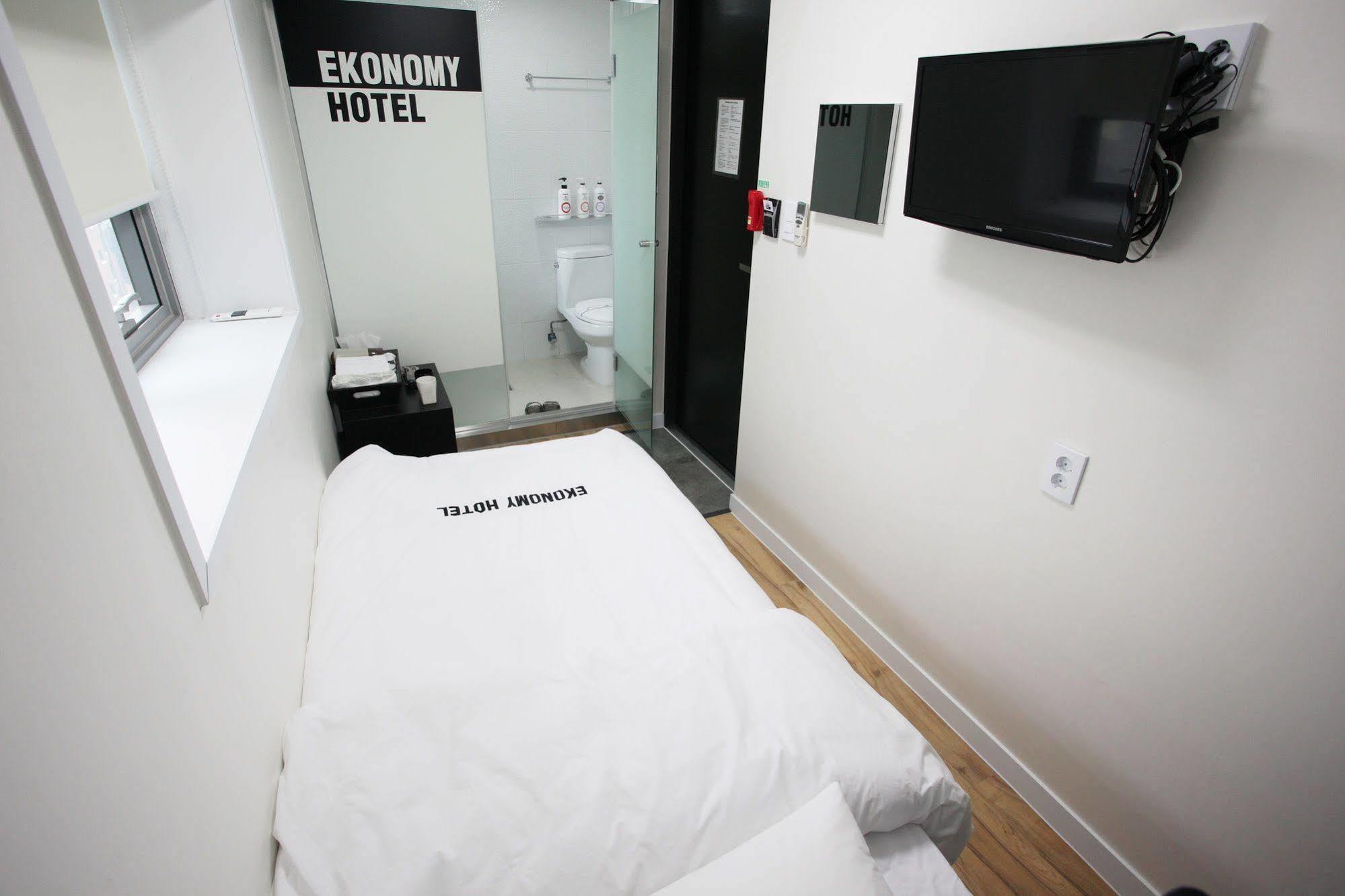 Ekonomy Myeongdong Hostel Seoul