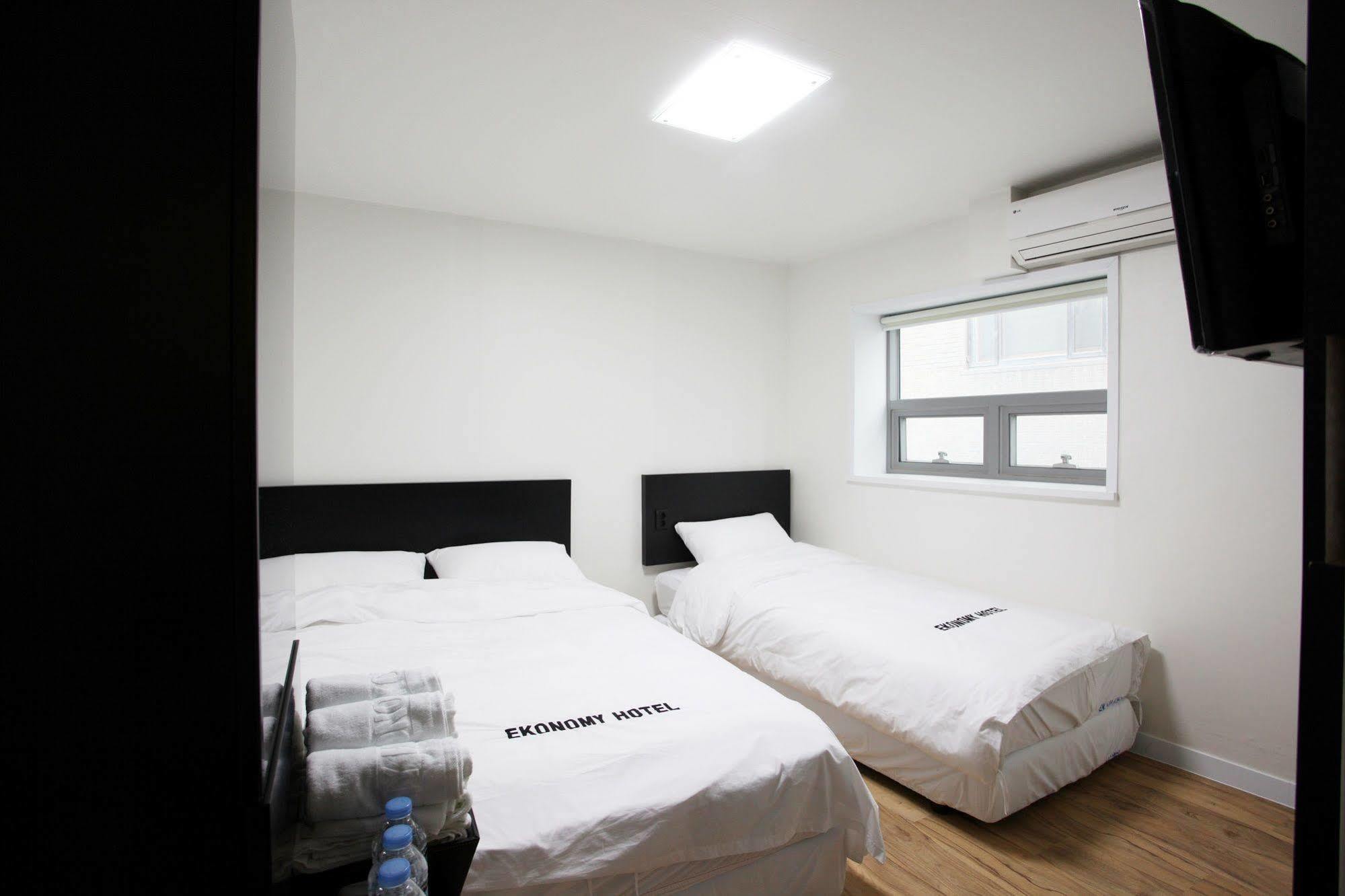 Hostel Ekonomy Myeongdong